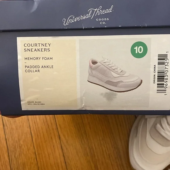 BNIB Courtney sneakers size 10 white/cream/pink vintage look - Picture 5 of 5